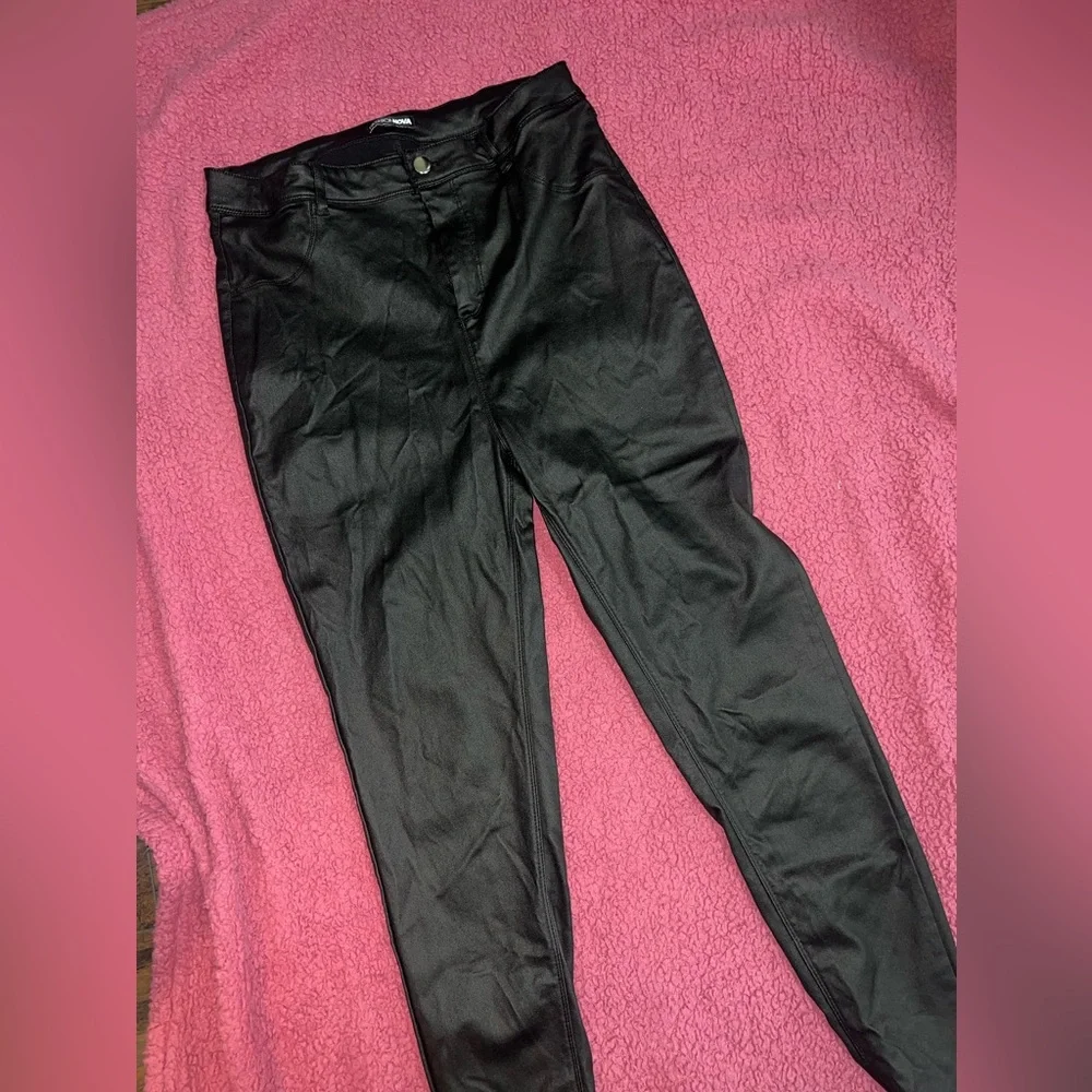 High Rise Pants - Picture 3 of 3